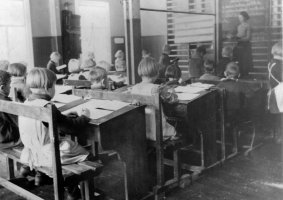 Häsälän koulun luokkakuva v.1937