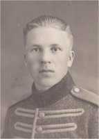 Seppänen Eino Olavi s. 1.5.1915 Viipurin mlk maanviljelijä, sotamies Erp 3 k. 15.2.1940 Summa 3.KS, kuoli haavoittuneena, haudattu Vahviala Rauhamaa